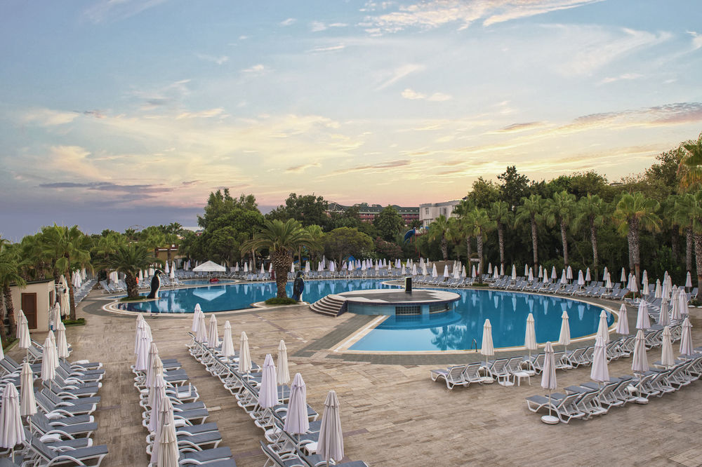 Botanik Hotel And Resort Okurcalar Buitenkant foto
